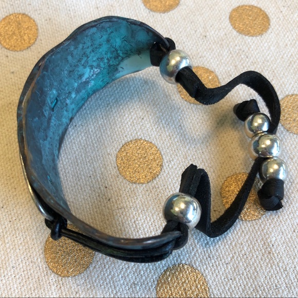 Cuff Heart Bracelet Silver & Patina Metal - Picture 6 of 6